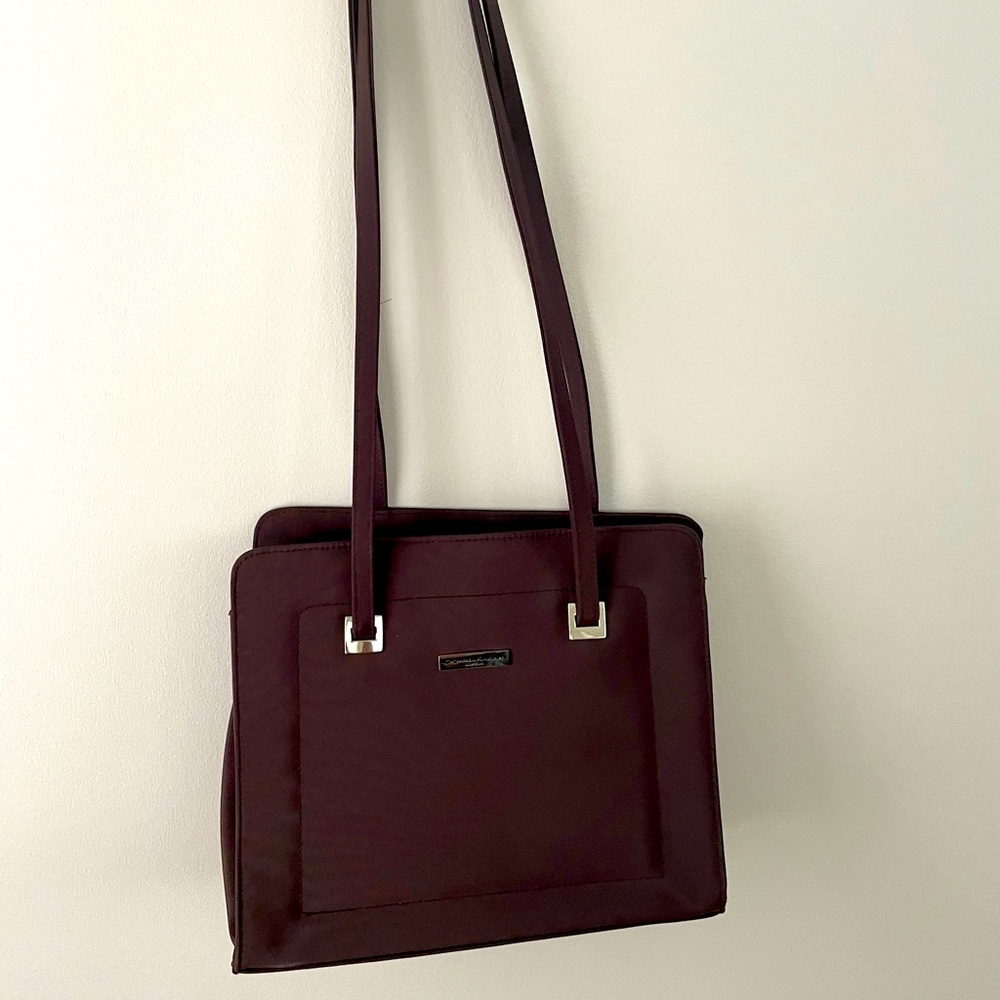 Donna Karan New York shoulder bag. With multiple compartments and long strap